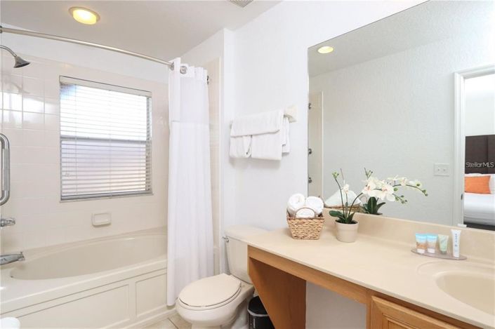 Image No.14-4 Bed Townhouse for sale