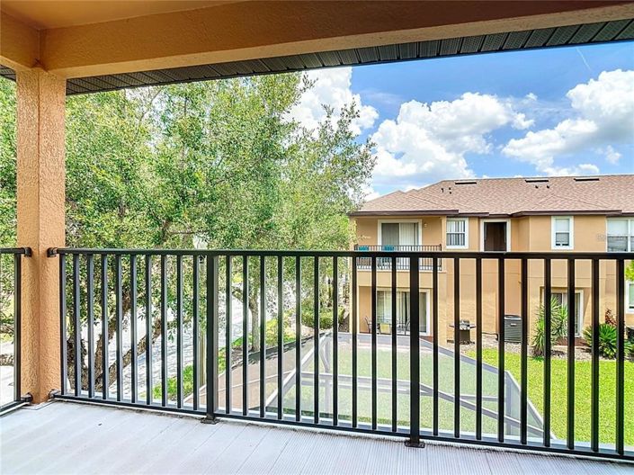 Image No.17-4 Bed Townhouse for sale