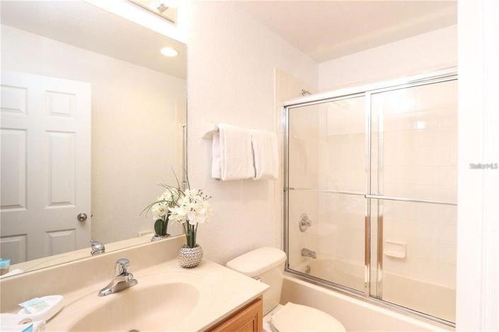 Image No.18-4 Bed Townhouse for sale