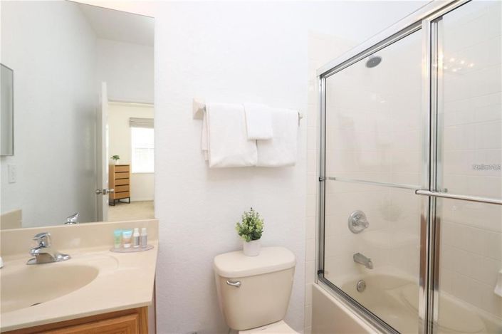 Image No.20-4 Bed Townhouse for sale