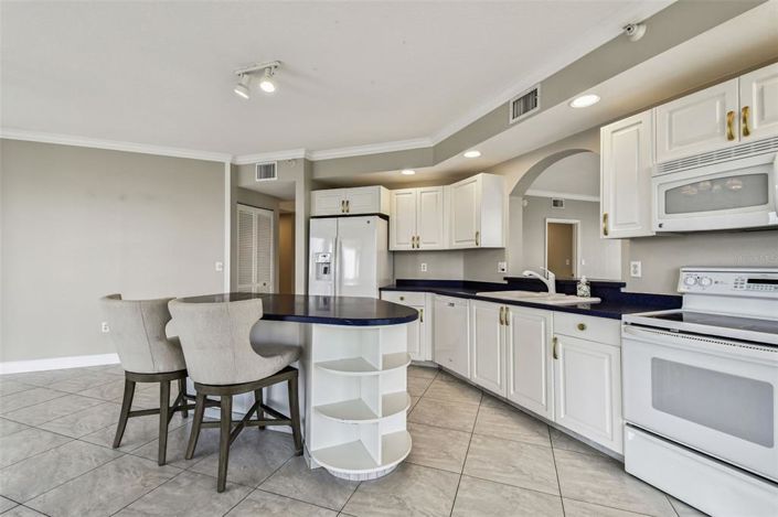 Image No.26-2 Bed Property for sale