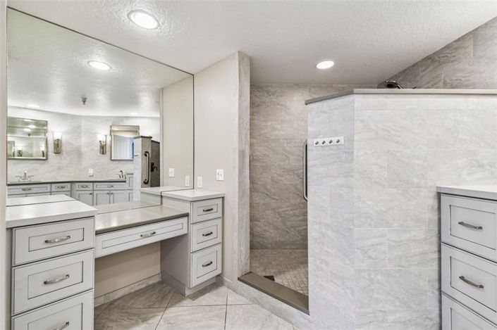 Image No.52-2 Bed Property for sale