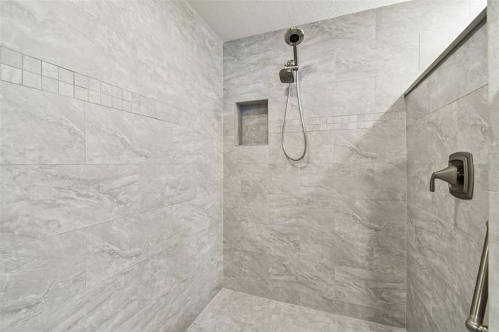 Image No.54-2 Bed Property for sale