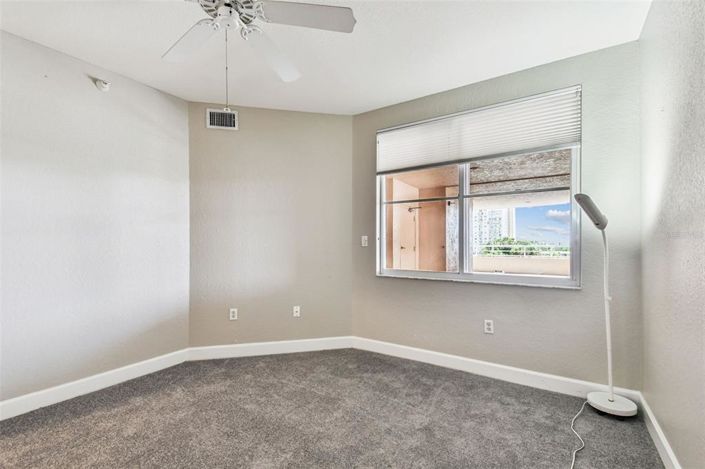 Image No.70-2 Bed Property for sale