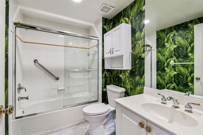 Image No.73-2 Bed Property for sale