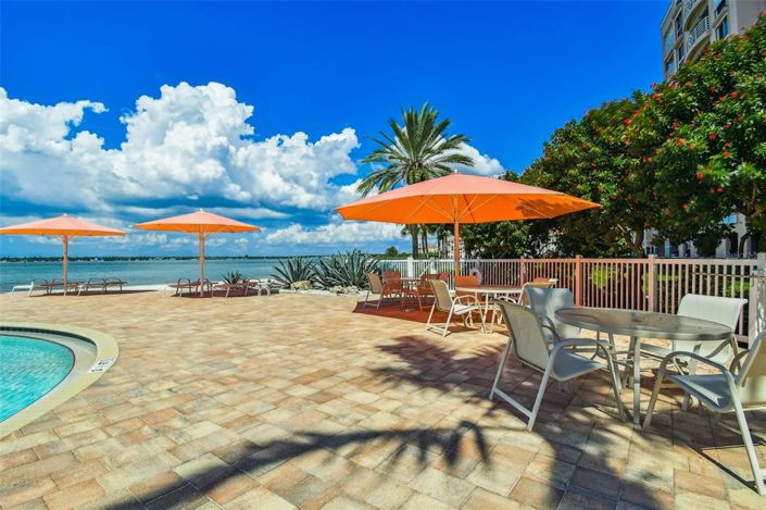 Image No.80-2 Bed Property for sale