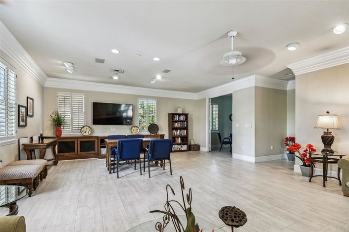 Image No.86-2 Bed Property for sale