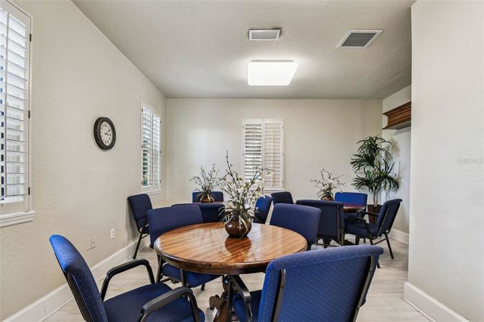 Image No.87-2 Bed Property for sale