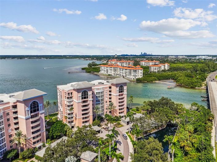 Image No.92-2 Bed Property for sale