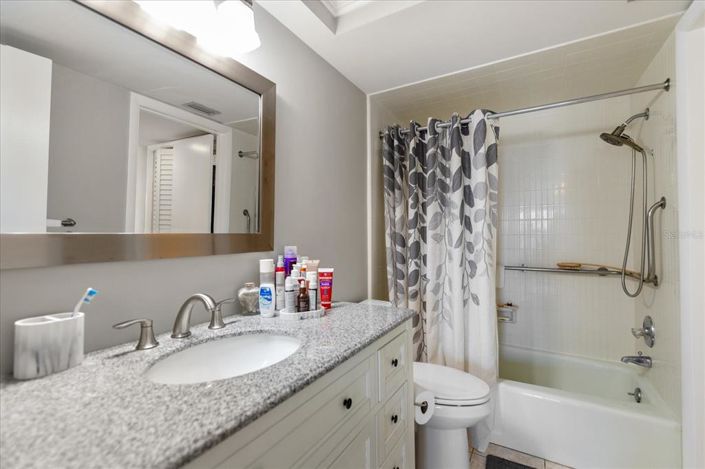 Image No.26-1 Bed Property for sale