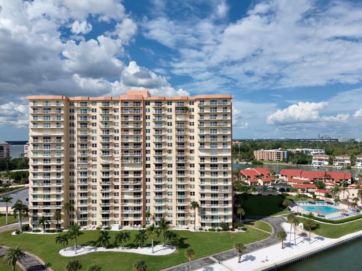 Image No.35-1 Bed Property for sale