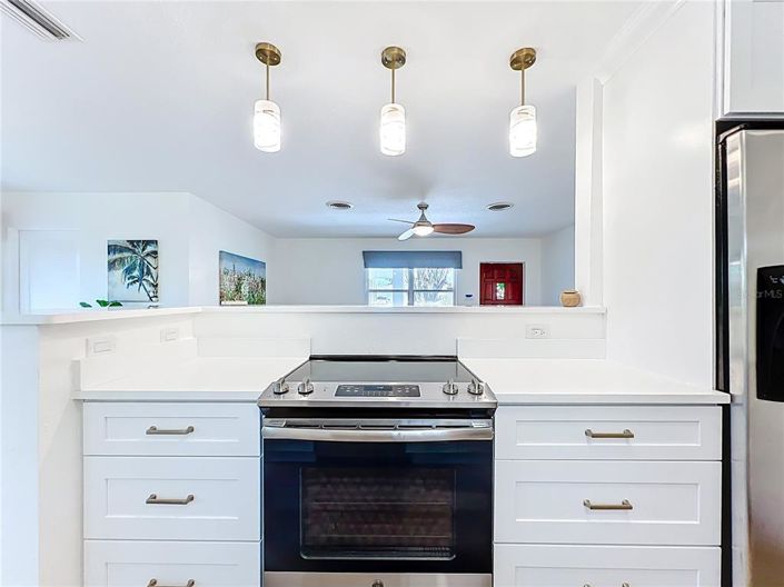 Image No.12-2 Bed Property for sale