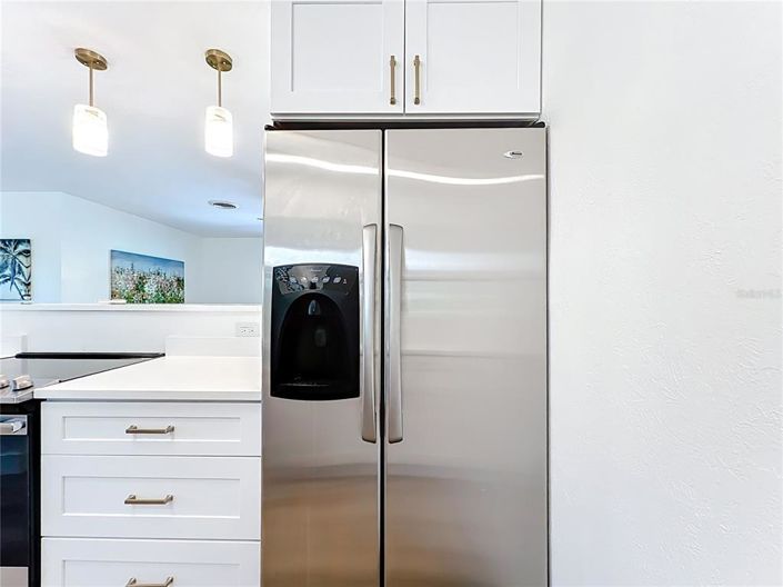 Image No.13-2 Bed Property for sale