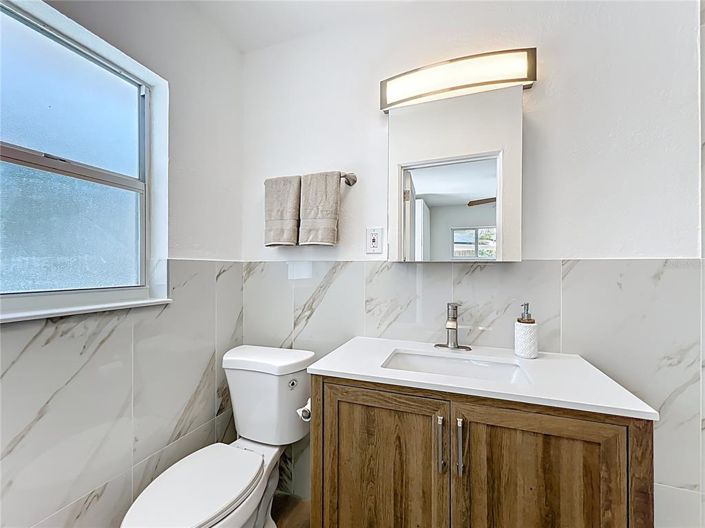 Image No.23-2 Bed Property for sale