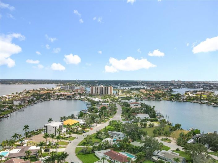 Image No.38-2 Bed Property for sale