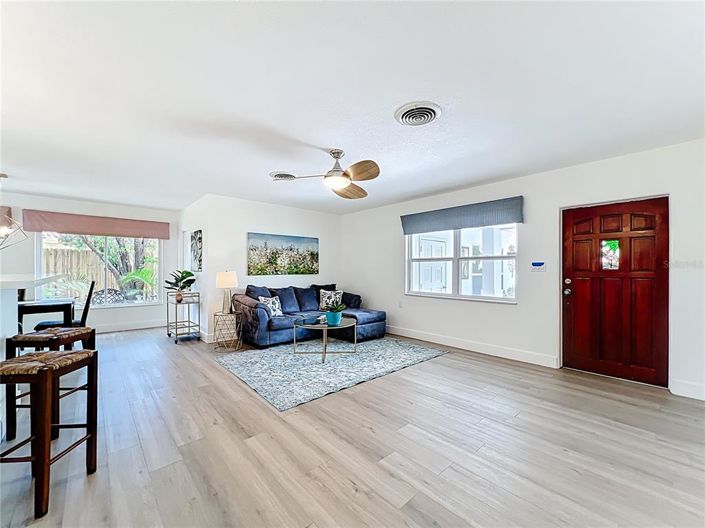 Image No.4-2 Bed Property for sale