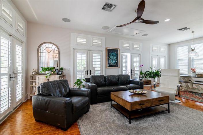 Image No.6-Propriété de 3 chambres à vendre à Treasure Island