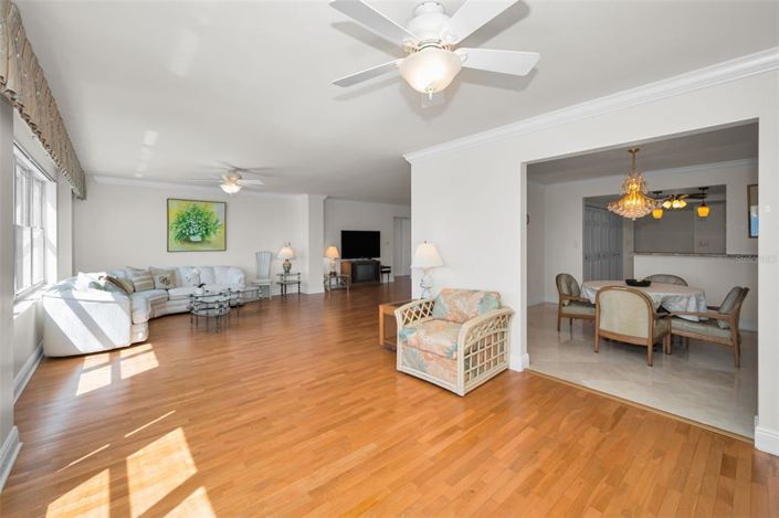 Image No.12-2 Bed Property for sale