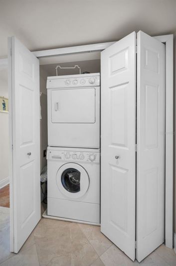 Image No.22-2 Bed Property for sale