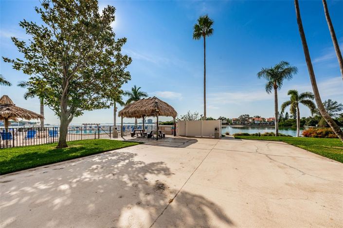 Image No.35-2 Bed Property for sale