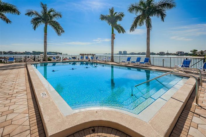 Image No.38-2 Bed Property for sale