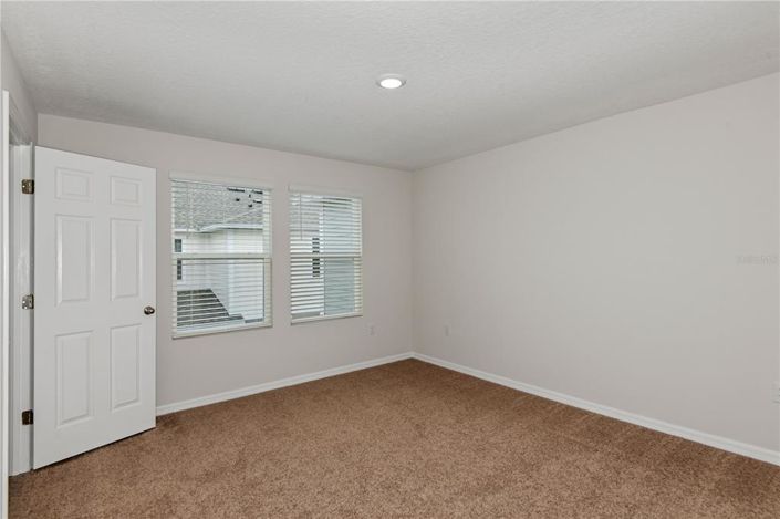 Image No.12-3 Bed Townhouse for sale