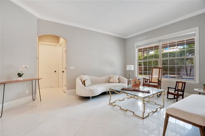 Image No.8-4 Bed Property for sale