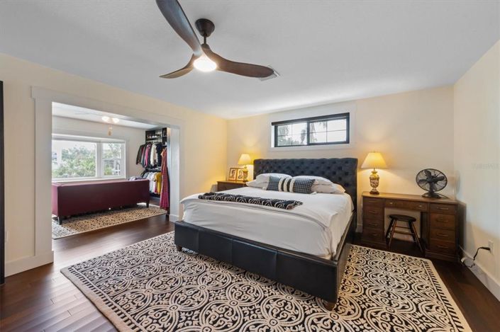 Image No.34-5 Bed Property for sale