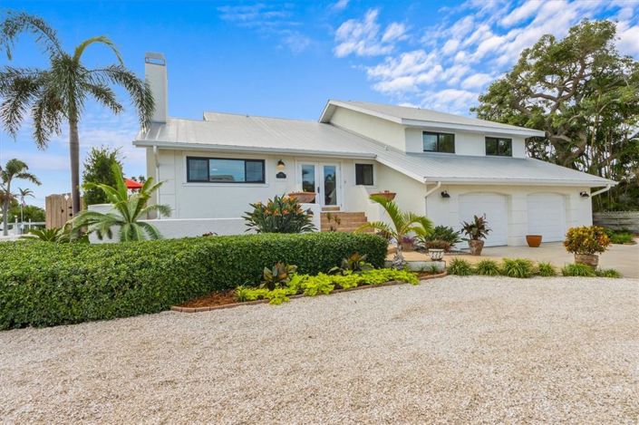 Image No.4-5 Bed Property for sale