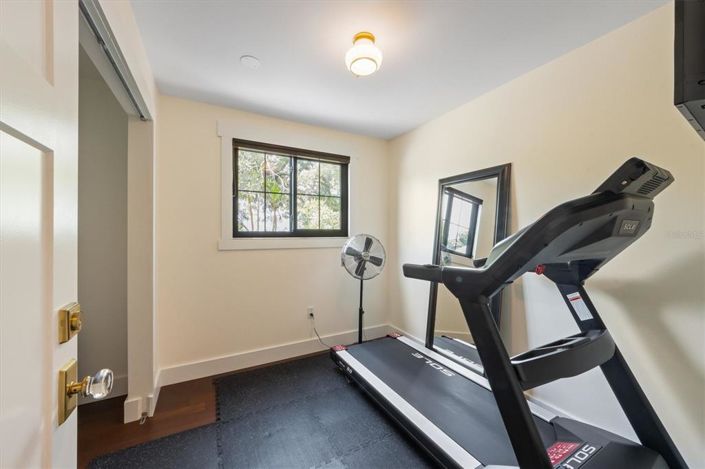 Image No.49-5 Bed Property for sale