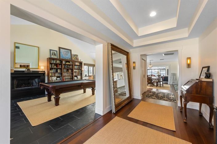 Image No.7-5 Bed Property for sale