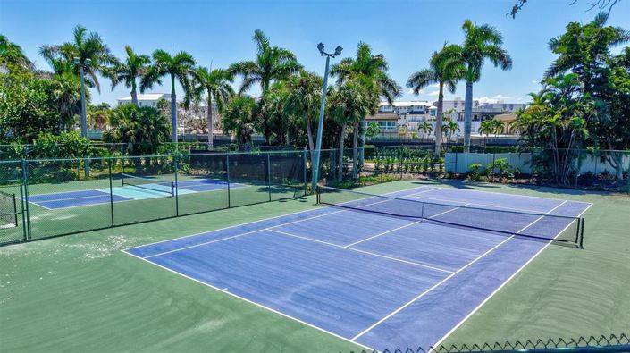 Image No.70-2 Bed Property for sale