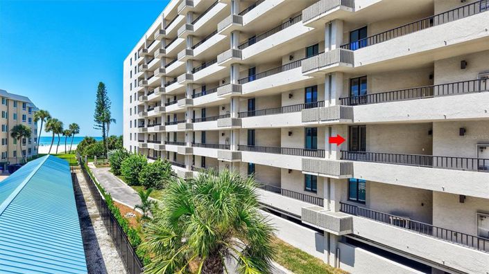 Image No.8-2 Bed Property for sale