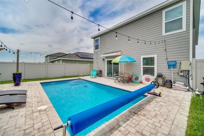 Image No.28-6 Bed Property for sale