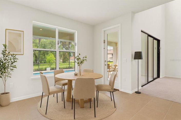 Image No.18-6 Bed Property for sale