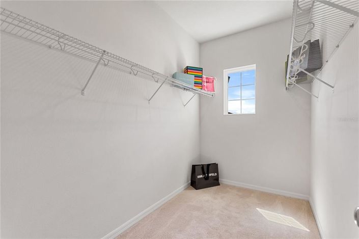 Image No.26-6 Bed Property for sale