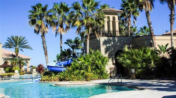 Image No.60-6 Bed Property for sale