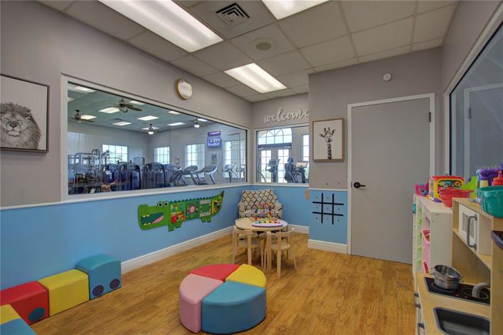 Image No.71-6 Bed Property for sale