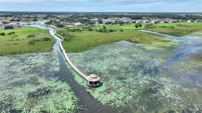 Image No.73-6 Bed Property for sale