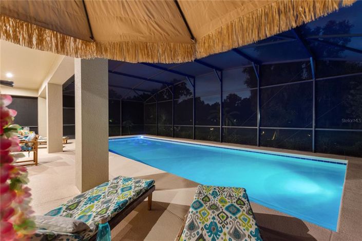 Image No.81-6 Bed Property for sale