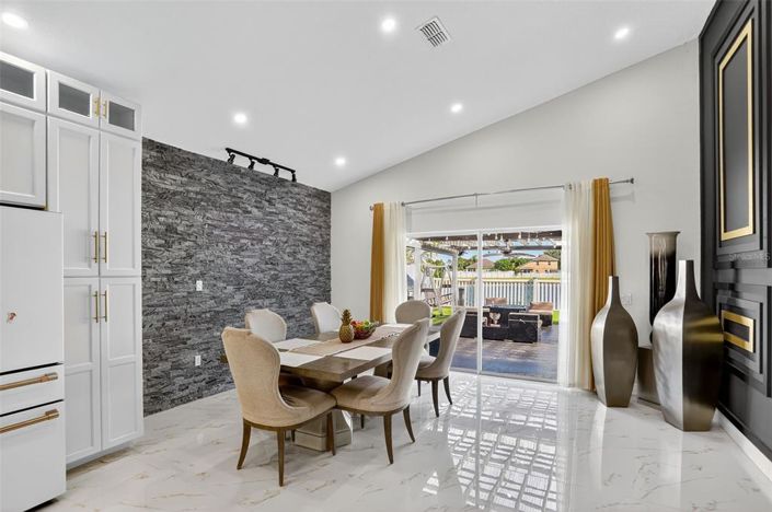 Image No.11-Propriété de 5 chambres à vendre à Kissimmee