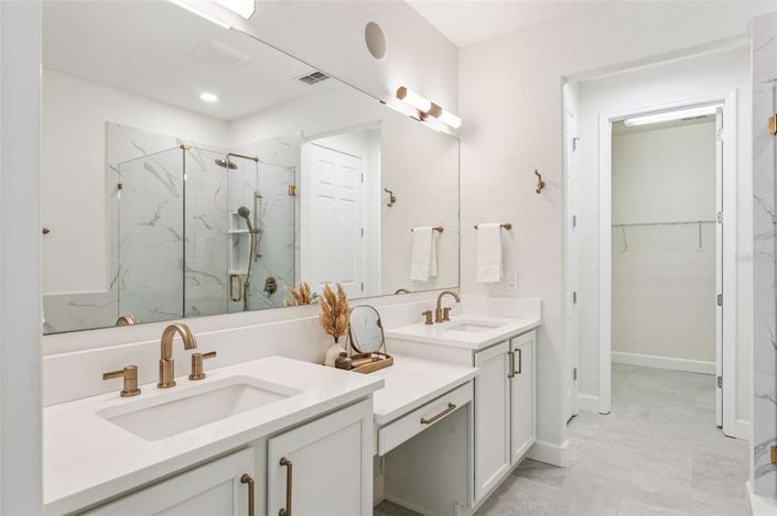 Image No.10-4 Bed Townhouse for sale