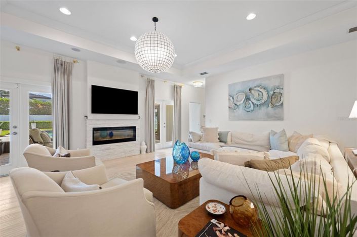 Image No.21-5 Bed Property for sale