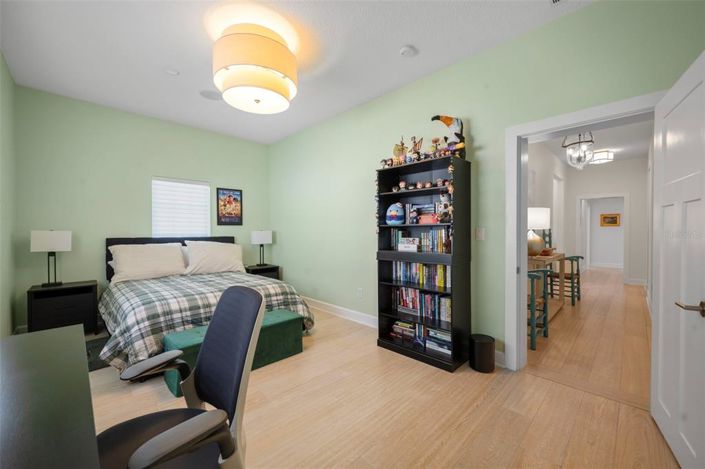 Image No.33-5 Bed Property for sale