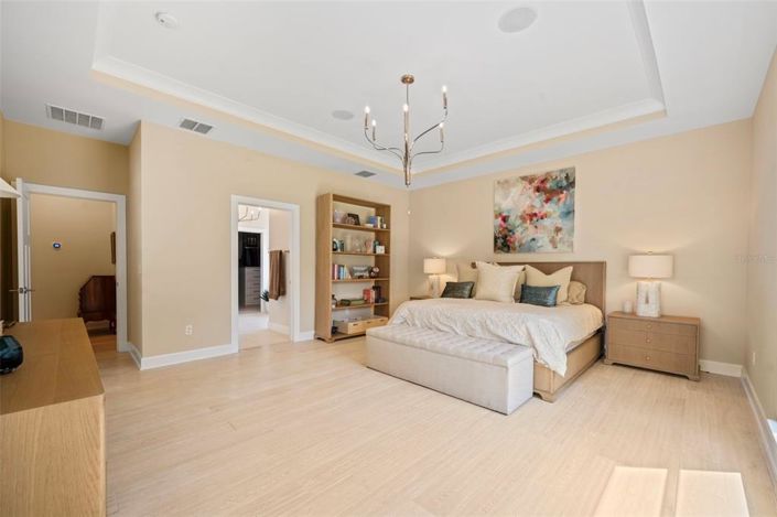 Image No.39-5 Bed Property for sale