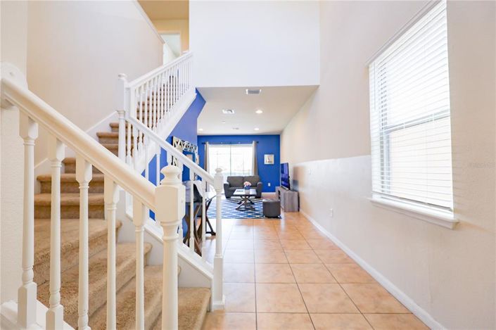 Image No.2-5 Bed Property for sale