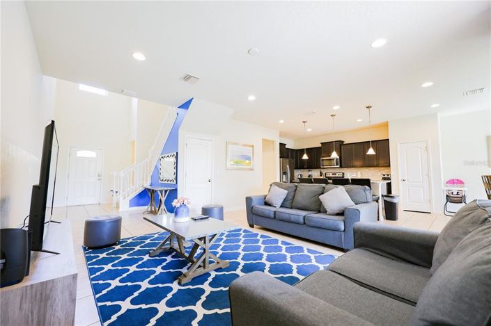 Image No.5-5 Bed Property for sale