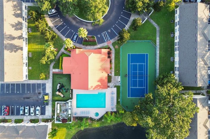 Image No.11-4 Bed Townhouse for sale