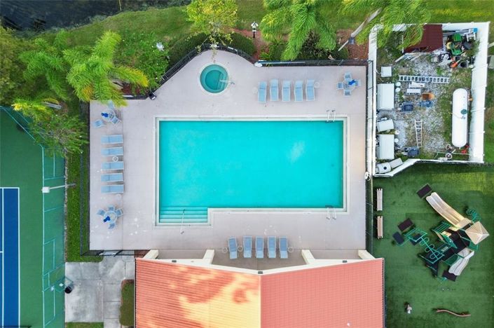 Image No.9-4 Bed Townhouse for sale