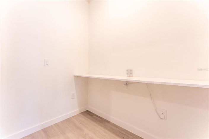 Image No.18-3 Bed Townhouse for sale